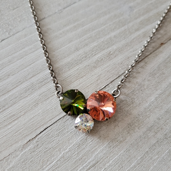 Austrian Crystal Cluster Pendant Necklace in Antique Silver - Picture 5 of 9